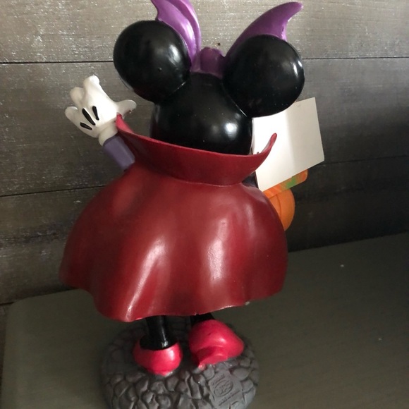 SOLD Disney Minnie Mouse Halloween Vampire LED Light Up Statue Figurine - Picture 6 of 10